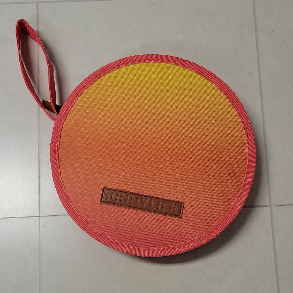 Sunnylife Gradient Orange and Yellow Holder With Utensils And Plates